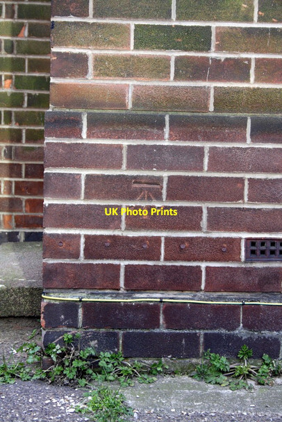 Photo 6"x4" Benchmark on #40 Cranbrook Street Nottingham\/SK5641 c2013