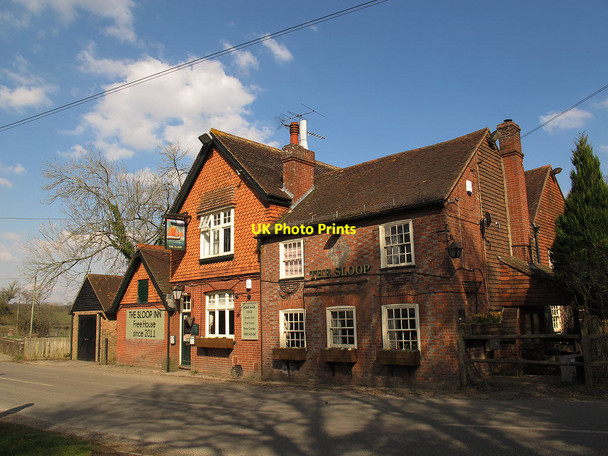 Photo 6"x4" The Sloop Inn at Freshfield Mill  Scayne's Hill c2013