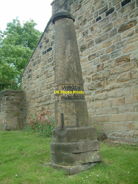 Photo 6"x4" Pre-turnpike guide stoop at Ackworth Ackworth Moor Top c2012