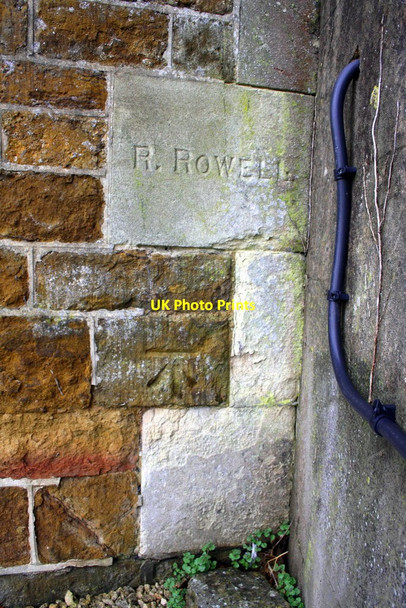 Photo 6"x4" Benchmark on the Methodist Chapel Adderbury c2013