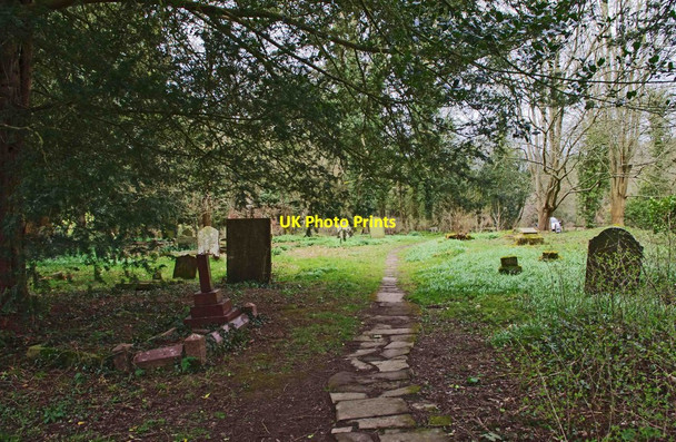 Photo 6"x4" Public footpath through a churchyard, Dowles near Bewdley, Worcs Bewdley\/SO7875 c2013