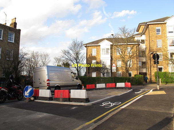 Photo 6"x4" Cycle contraflow reinstated on Park Vista Greenwich\/TQ3977 c2013