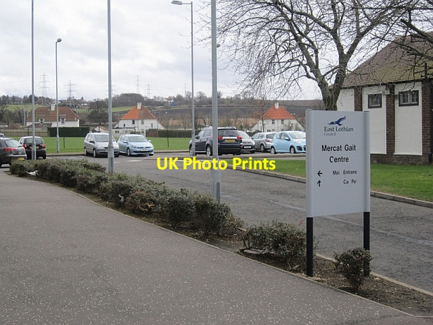Photo 6"x4" Car park,  Mercat Gait Prestonpans c2013