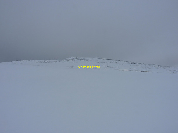 Photo 6"x4" Snowfield on the Plaide Mh\u00c3\u00b2r Sgurr an Doire Leathain c2013
