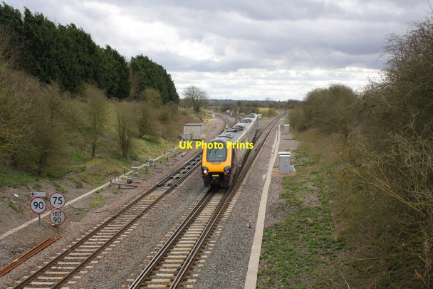 Photo 6"x4" A Cross Country train heads north at Aynho Junction Walton Grounds c2013