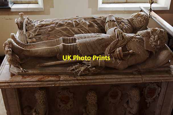 Photo 6"x4" St Andrew's church, Miserden - tomb-chest of Sir William Sandys & wife (detail 1) Lypiatt c2013
