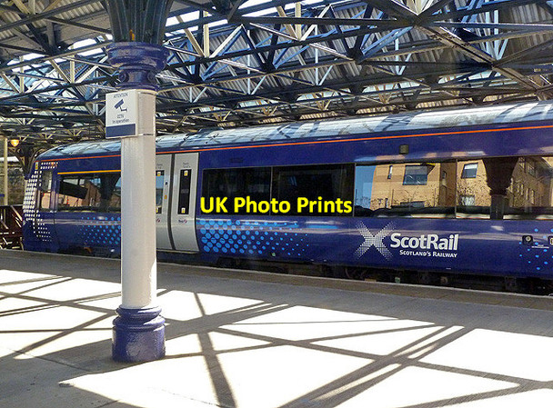 Photo 6"x4" Dundee Railway Station Newport-on-Tay c2013