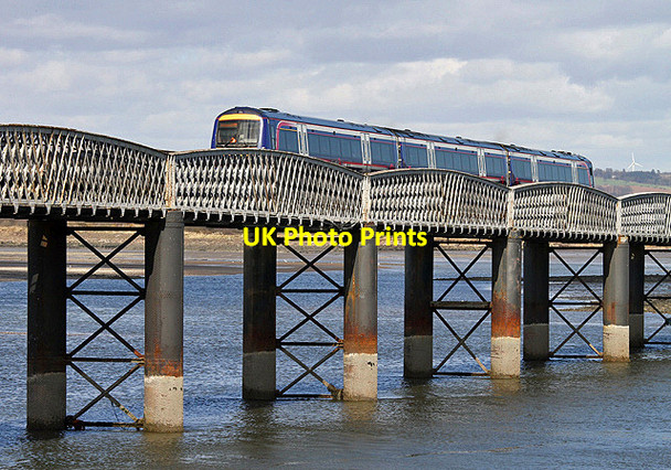 Photo 6"x4" A railway viaduct at Montrose Montrose c2013