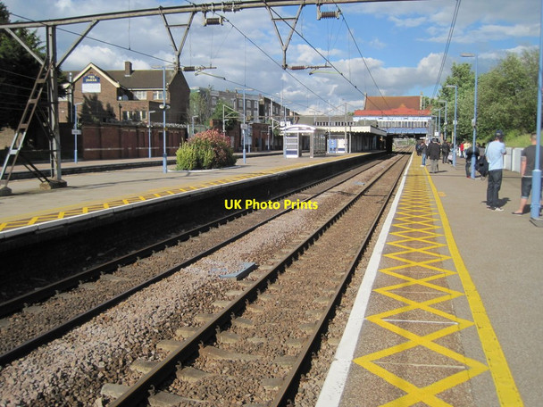 Photo 6"x4" Seven Kings railway station, Greater London, 2012 Ilford\/TQ4486 c2012