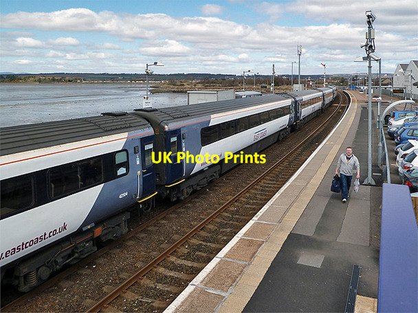 Photo 6"x4" Montrose Railway Station Montrose c2013