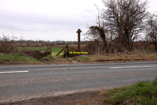 Photo 6"x4" The Thames Path crosses the busy Fosse Way Kemble c2013