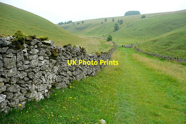 Photo 6"x4" In Long Dale Pikehall c2012