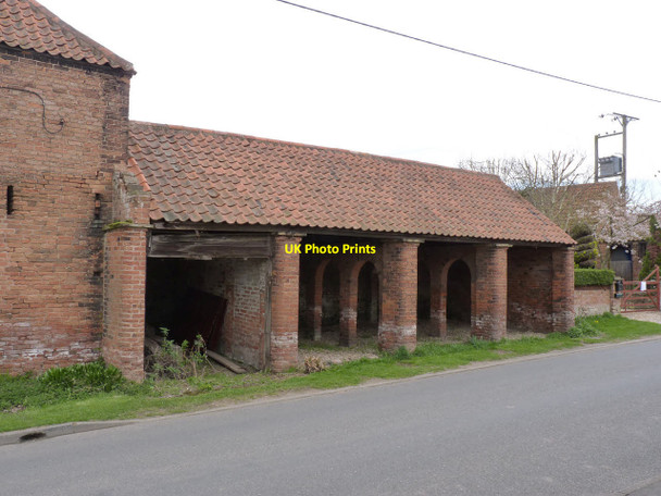Photo 6"x4" Manor Farm cartshed Southwell\/SK7053 c2013