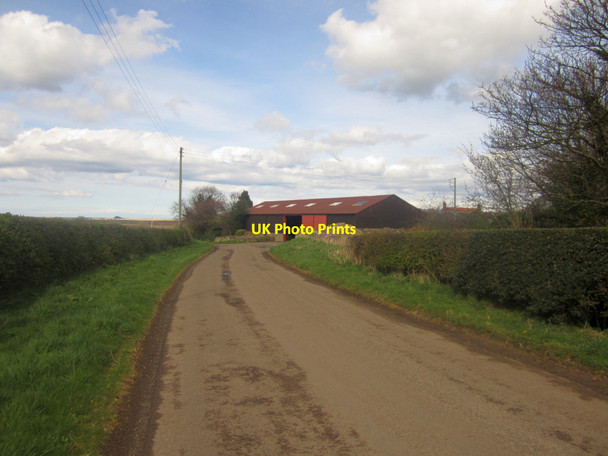 Photo 6"x4" Roadside farm building at Easington Grange Elwick\/NU1136 c2013