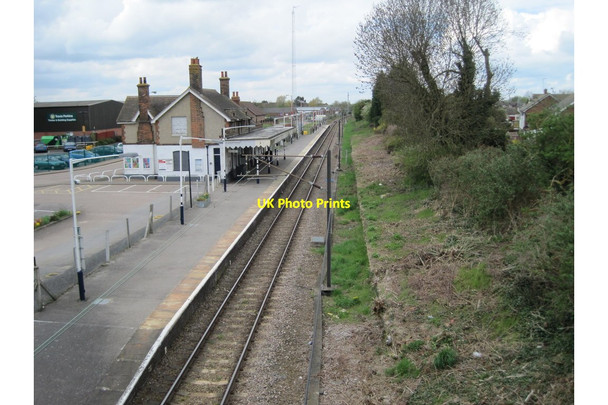 Photo 6"x4" Burnham-on-Crouch railway station, Essex Burnham-On-Crouch c2013