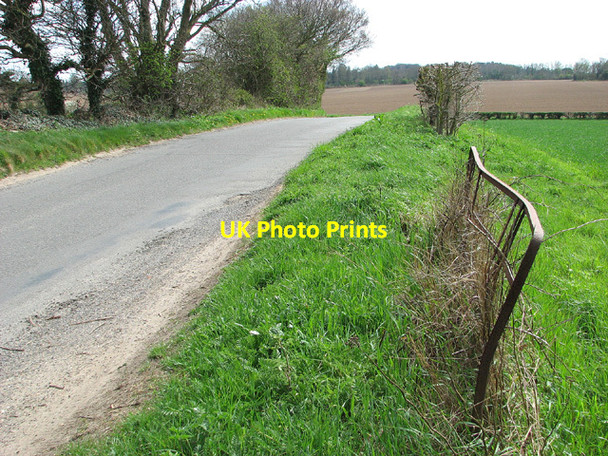 Photo 6"x4" To Strumpshaw on Hemblington Road Blofield c2013