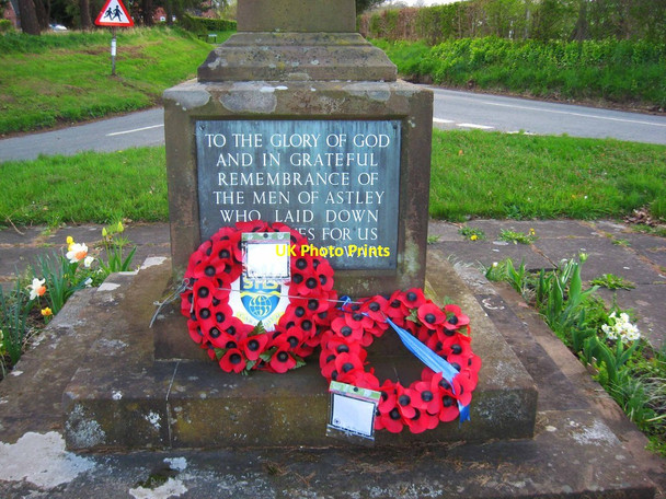 Photo 6"x4" Astley War Memorial - the main dedication plaque, Astley, Worcs Astley Cross c2013