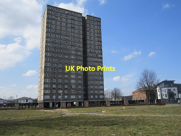 Photo 6"x4" Tower block, Kintra Street Govan c2013