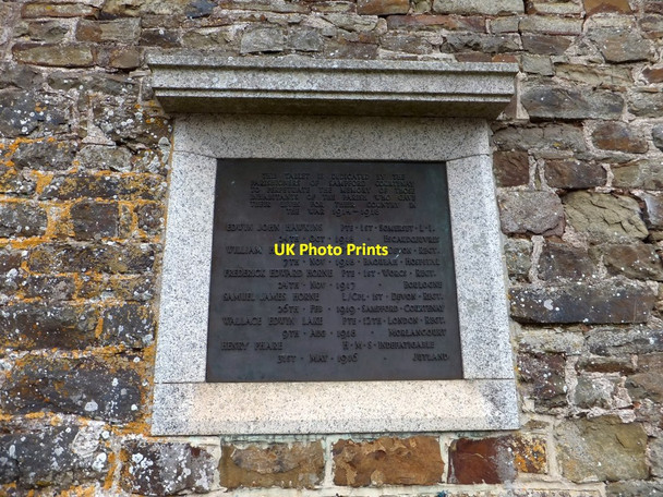 Photo 6"x4" Sampford Courtenay war memorial Sampford Courtenay c2013
