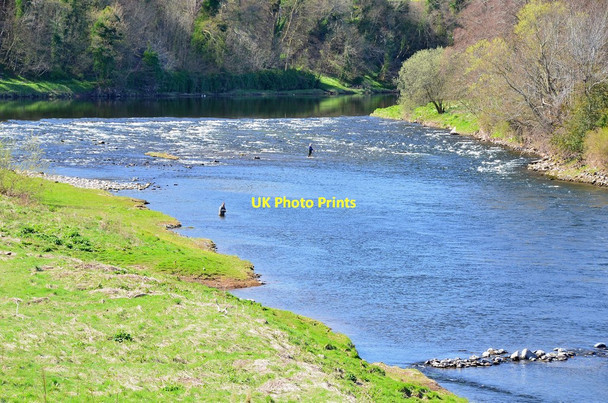 Photo 6"x4" Anglers on the Tweed, Kelso Kelso c2013