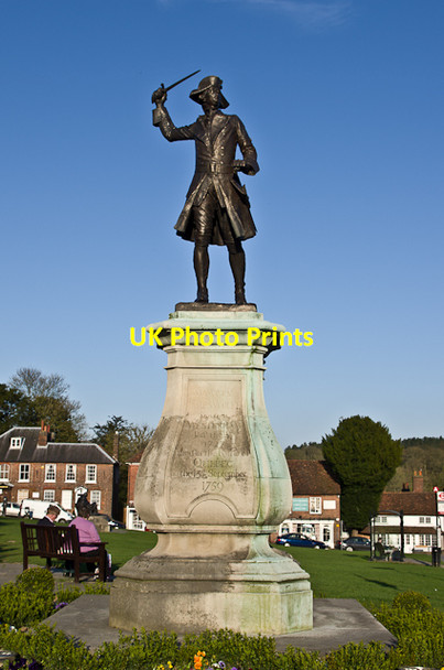 Photo 6"x4" General Wolfe statue, The Green Westerham c2013