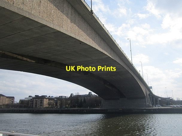 Photo 6"x4" Kingston Bridge Glasgow c2013