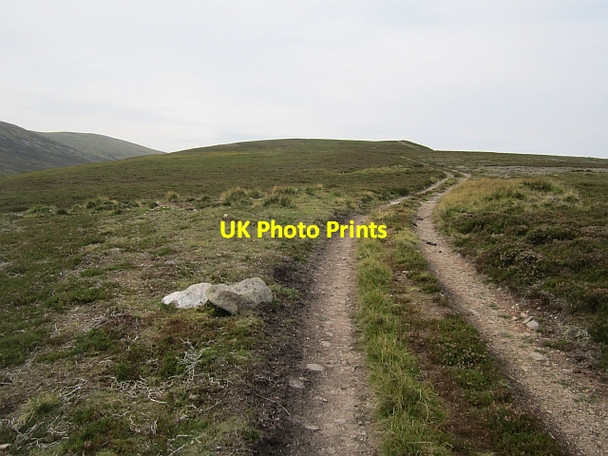 Photo 6"x4" Cairn nan Seileach Allt Connie c2012