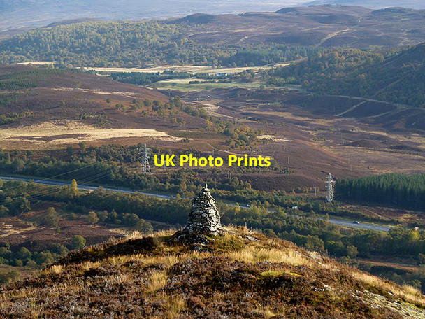 Photo 6"x4" A cairn overlooking Crubenbeg Etteridge c2012