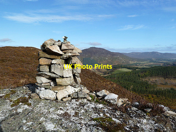 Photo 6"x4" A small cairn at Creag a' Chrubain Etteridge c2012