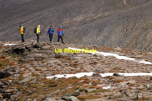 Photo 6"x4" Hill walkers at the top of Fiacaill Buttress Cairn Lochan c2012