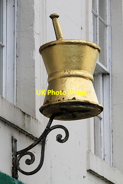 Photo 6"x4" A mortar and pestle sign at Dunkeld Dunkeld c2012