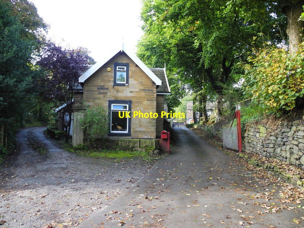 Photo 6"x4" Entrance to farm and cattery - Oldham Ashton-Under-Lyne c2012