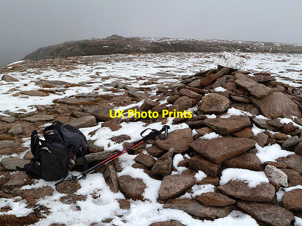 Photo 6"x4" The summit cairn of Cairn Lochan Cairn Lochan c2012
