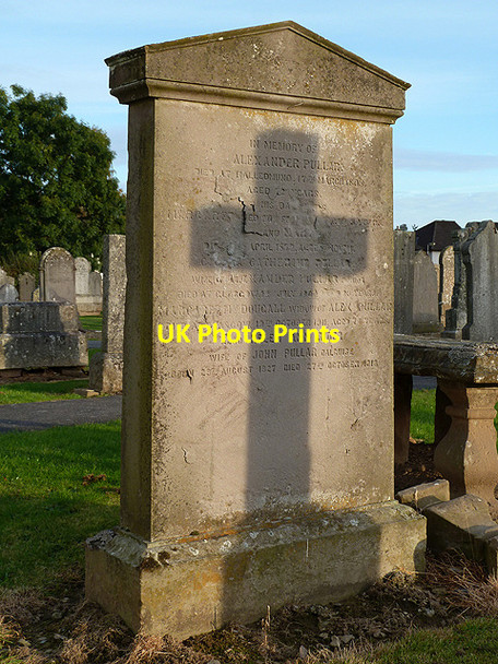 Photo 6"x4" A gravestone in Little Dunkeld Parish Churchyard Dunkeld c2012