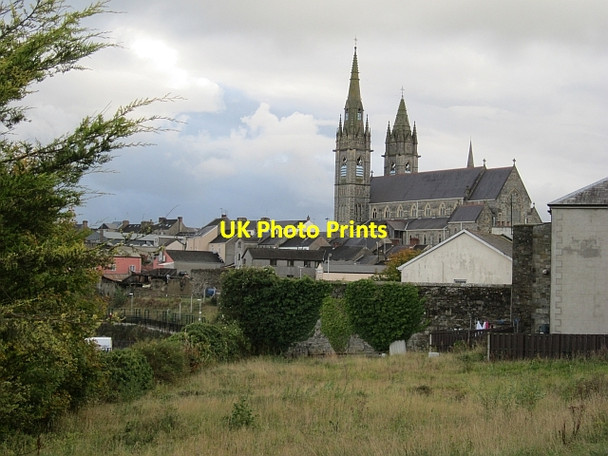 Photo 6"x4" Garden, Castle Place Omagh c2012