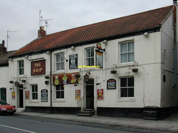 Photo 6"x4" Church Street, Sutton on Hull, Yorkshire Sutton-on-Hull c2005