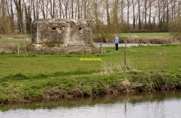 Photo 6"x4" Pillbox by the River Thames Lechlade on Thames c2013