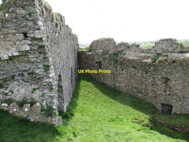 Photo 6"x4" The western wall of the Great Hall and the south-western curtain wall Hackballs Cross c2013