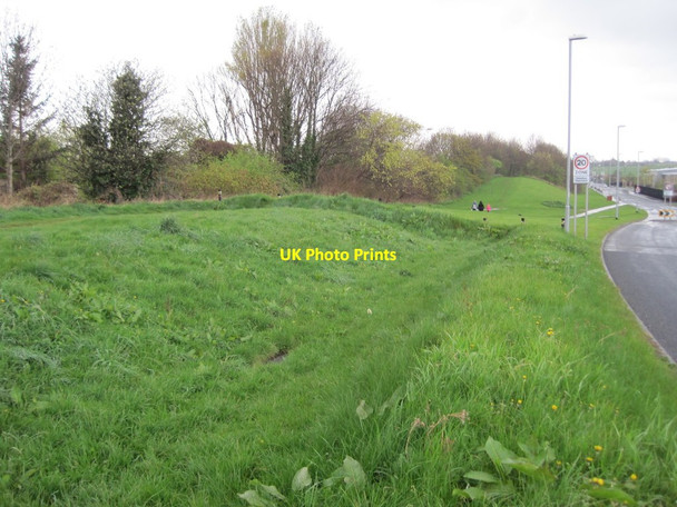 Photo 6"x4" Pendas Way railway station (site), Yorkshire Pendas Fields c2012