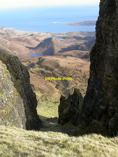 Photo 6"x4" Gully through the Quiraing cliffs Digg c2007