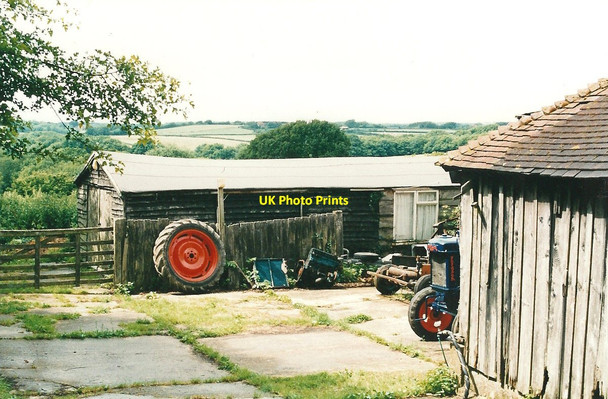 Photo 6"x4" A corner of Brown Bread Street Ponts Green c2003