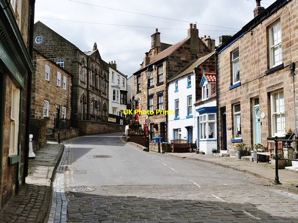 Photo 6"x4" Looking back up the steep hill into Staithes, Nth Yorkshire Staithes c2013