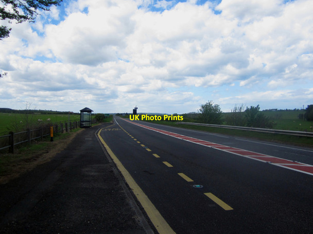 Photo 6"x4" Bus stop at Fenwick road end Fenwick\/NU0640 c2013