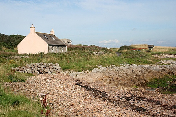 Photo 6"x4" Cottage at Fife Ness Crail c2008