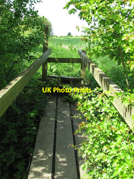 Photo 6"x4" Plank bridge and stile on footpath by Hogg Lane, Denton Upgate Street\/TM2891 c2013