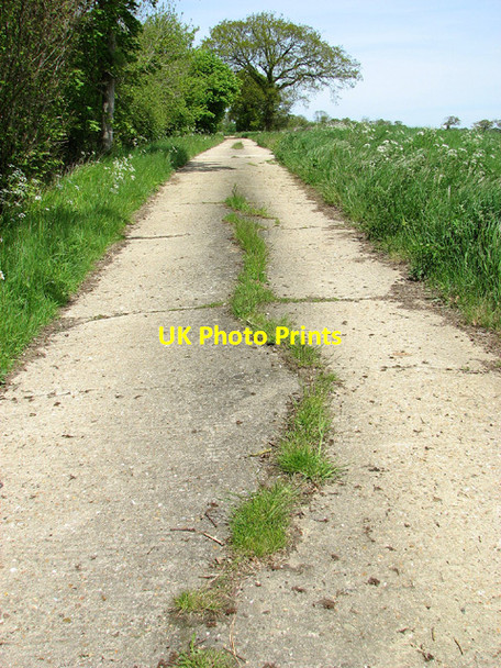 Photo 6"x4" Cracks in concrete, Hogg Lane Upgate Street\/TM2891 c2013