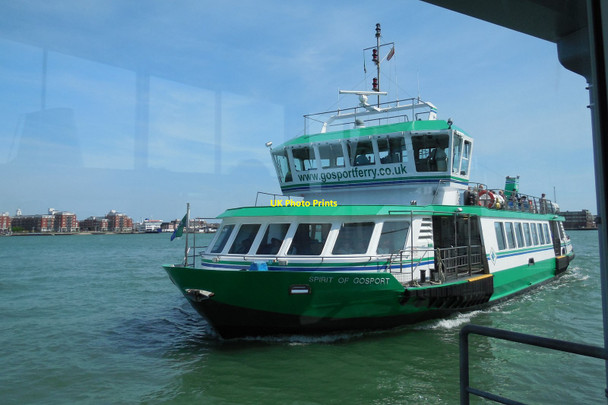 Photo 6"x4" Gosport Ferry arriving at Gosport Newtown\/SZ6199 c2013