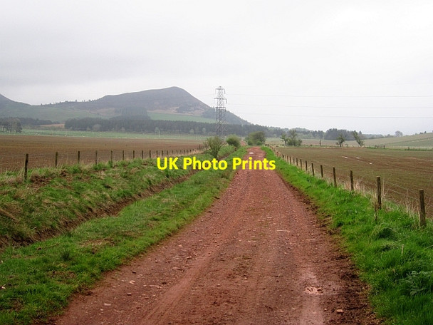 Photo 6"x4" A red road Faughill c2013
