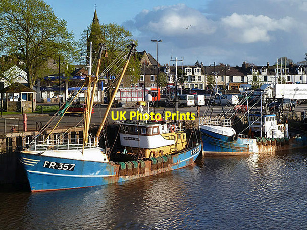 Photo 6"x4" Fishing boats at Kirkcudbright Harbour Kirkcudbright c2013