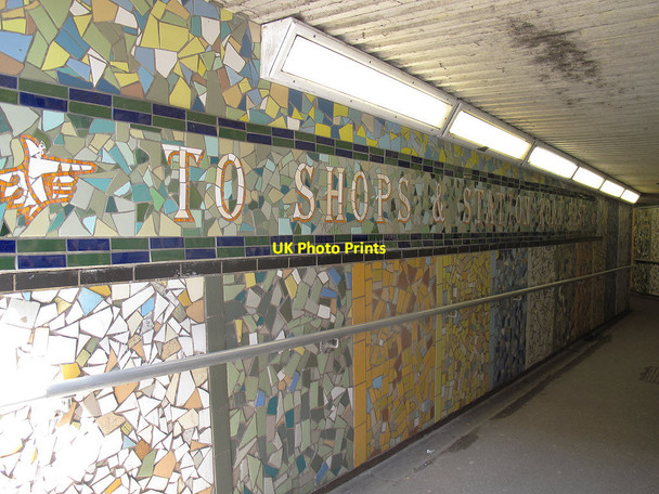 Photo 6"x4" Station subway mosaic, Oxted Hurst Green\/TQ3951 c2013